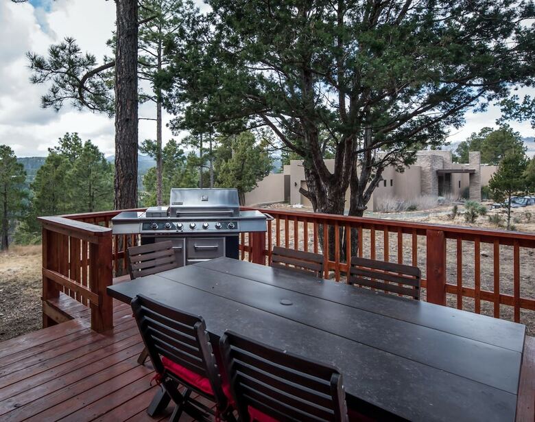 Villa 1 High Mesa - Five Bedroom Cabin