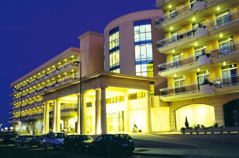 Aparthotel Apartamentos Palas Pineda