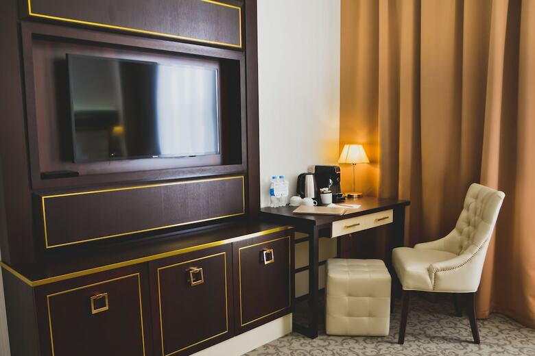 7 Avenue Hotel & Spa