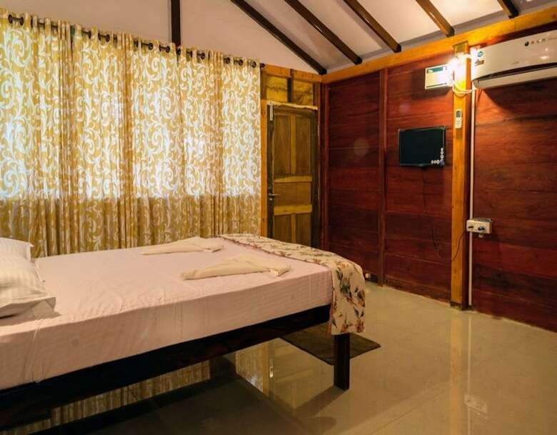 Hotel Room Maangta 332 - Beach Goa