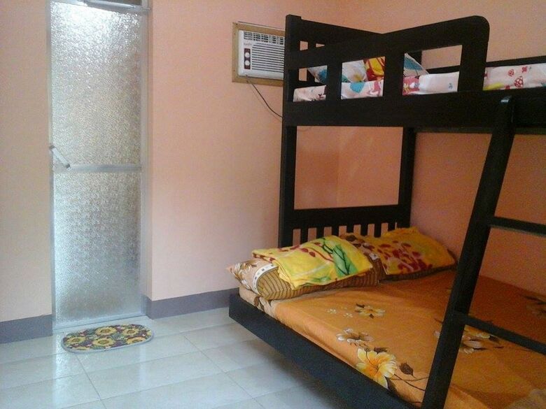 Hotel Jigsaw Travellers Inn