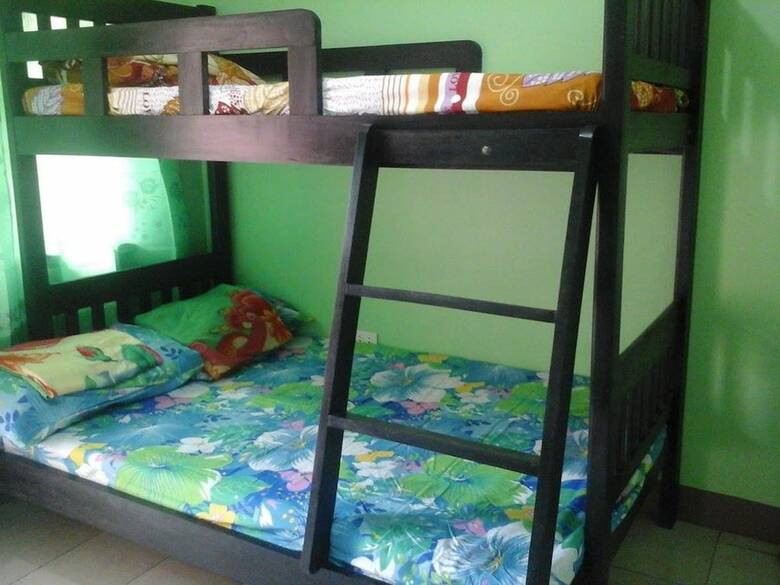 Hotel Jigsaw Travellers Inn