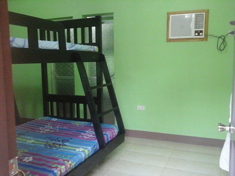 Hotel Jigsaw Travellers Inn