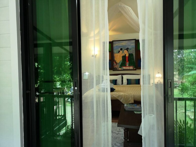 Hotel Nan Rim Nam Resort