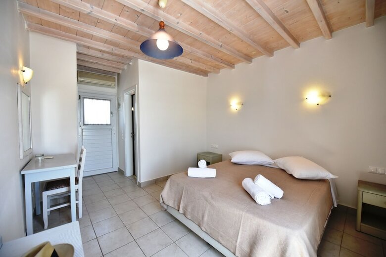 Hotel Artemida's Village