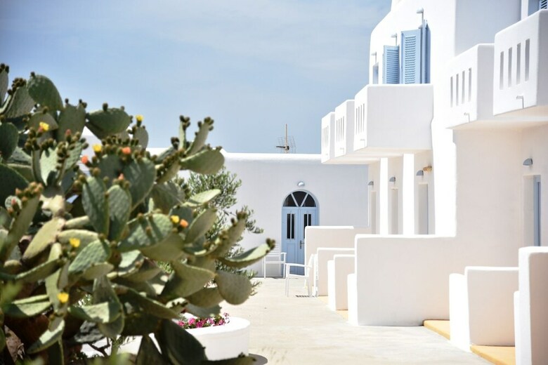 Hotel Artemida's Village