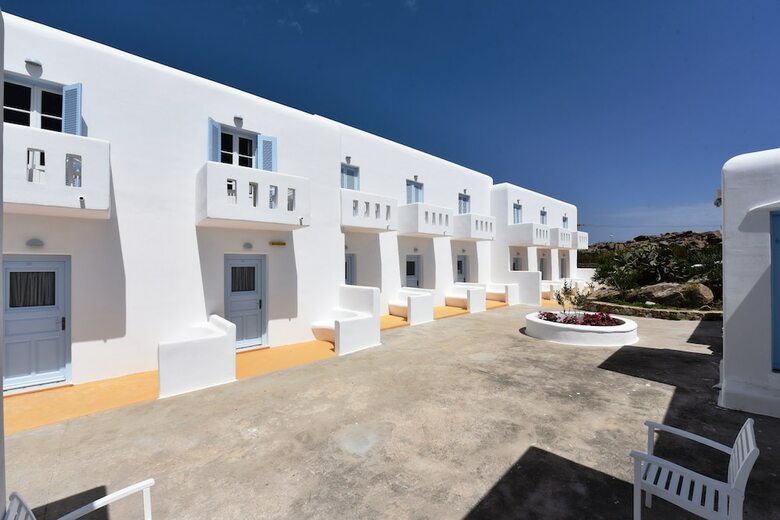 Hotel Artemida's Village