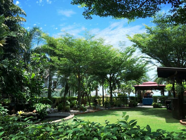 Hotel Serene Sands Health Resort