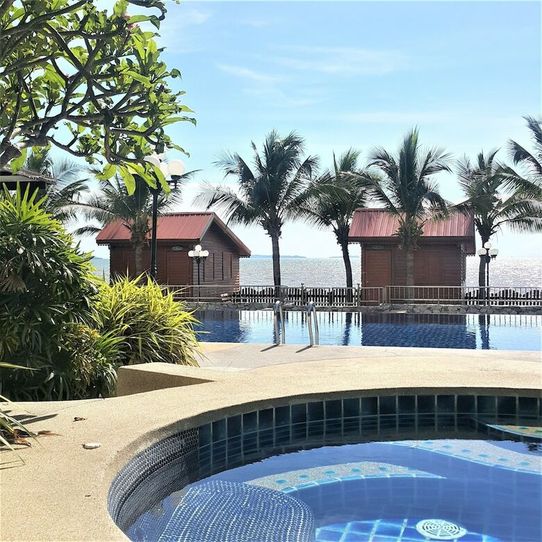 Hotel Serene Sands Health Resort