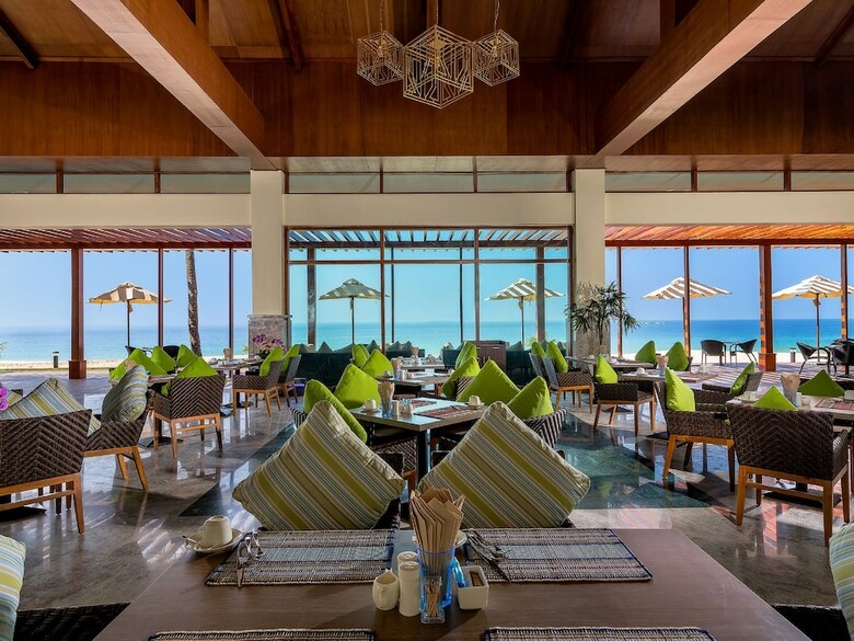 Hotel Jasmine Ngapali Resort