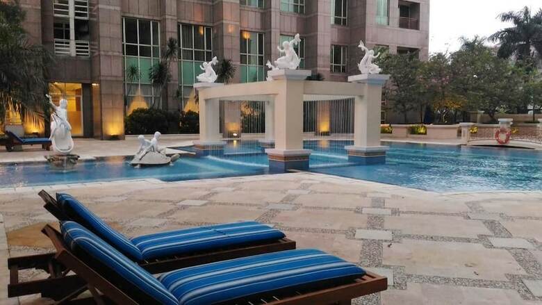 3 Bedroom Apartment At Senayan Residence By Travelio