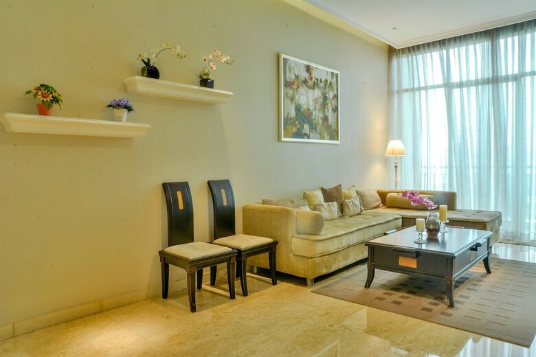 3 Bedroom Apartment At Senayan Residence By Travelio