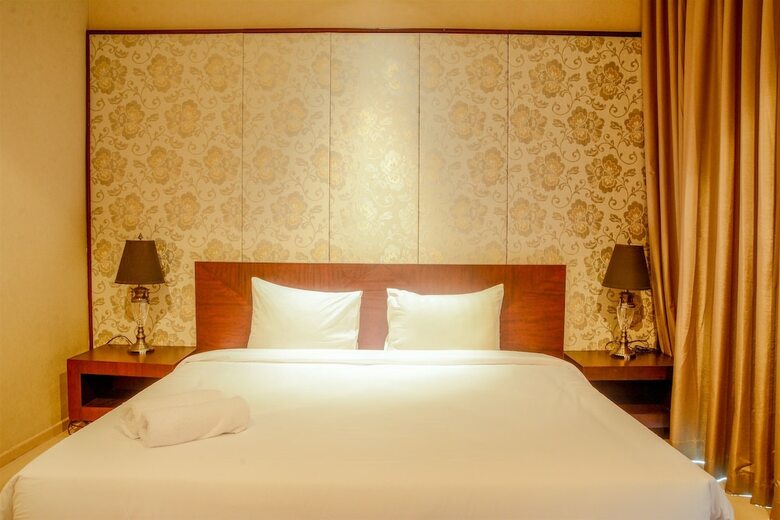 3 Bedroom Apartment At Senayan Residence By Travelio