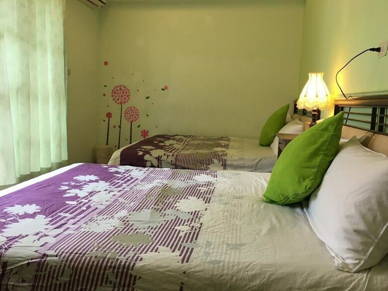 Bed & Breakfast The Summer Of Memory