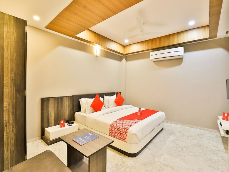 Oyo 10962 Hotel Om Balaji