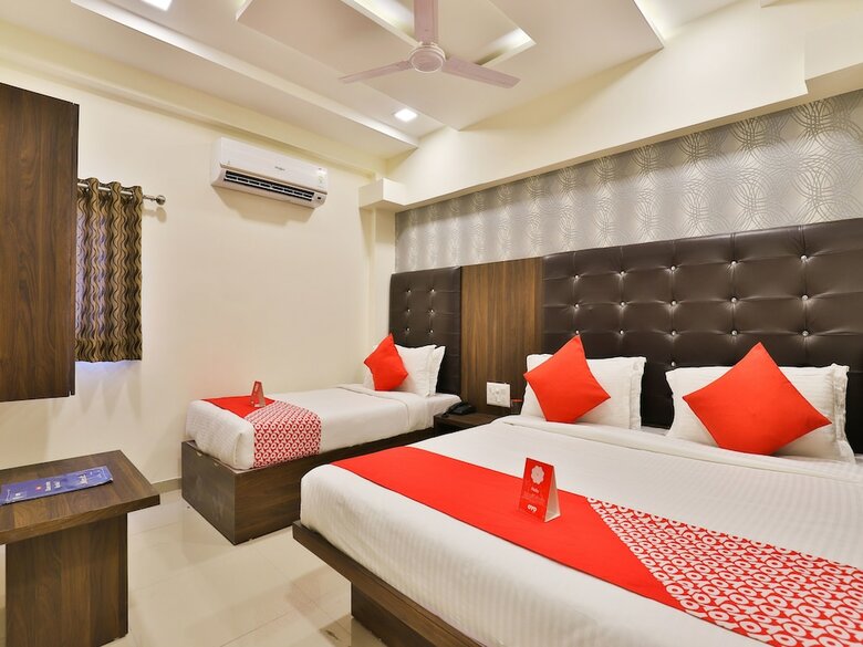 Oyo 12654 Hotel Sunshine