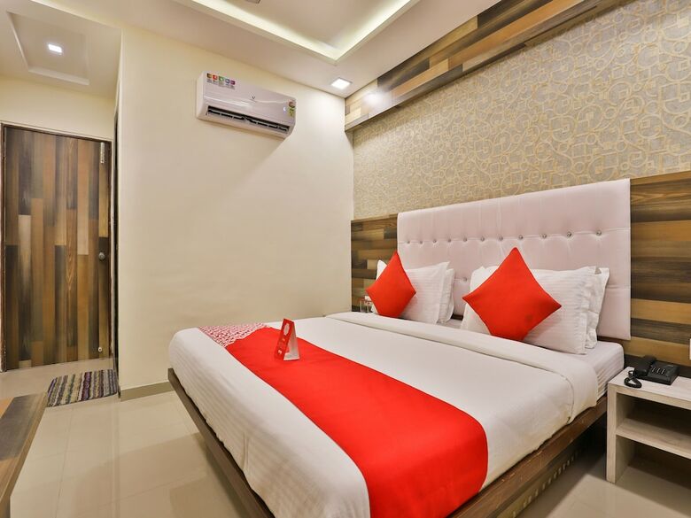 Oyo 12654 Hotel Sunshine