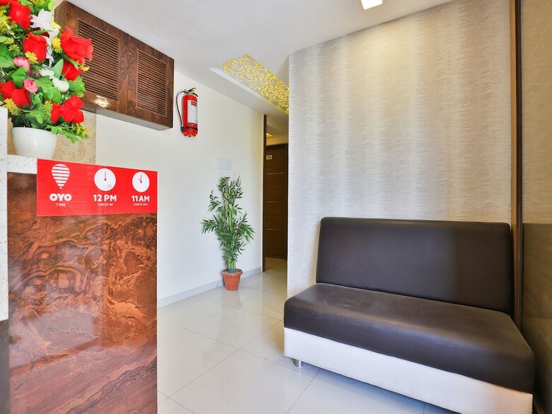 Oyo 12654 Hotel Sunshine