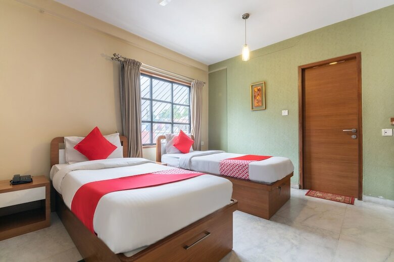 Hotel Oyo 3023 Compact Suites Lavelle Road