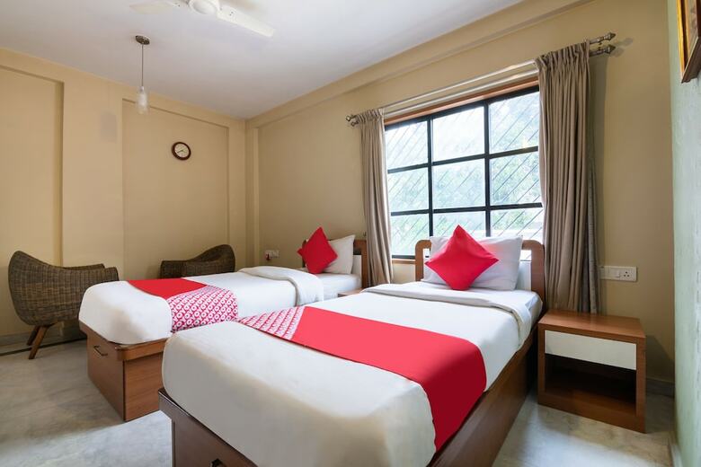 Hotel Oyo 3023 Compact Suites Lavelle Road