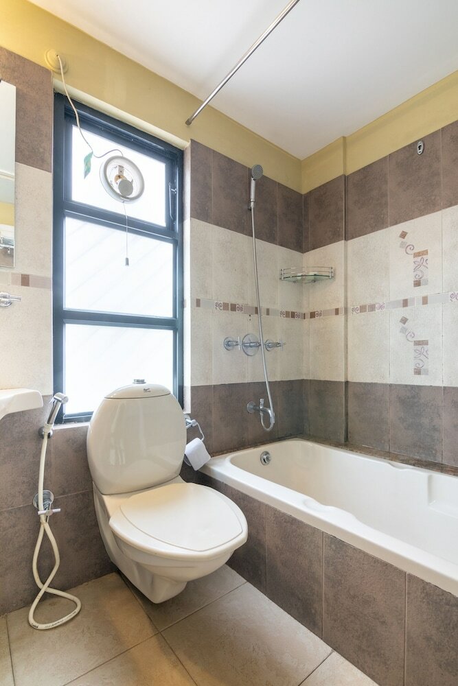 Hotel Oyo 3023 Compact Suites Lavelle Road