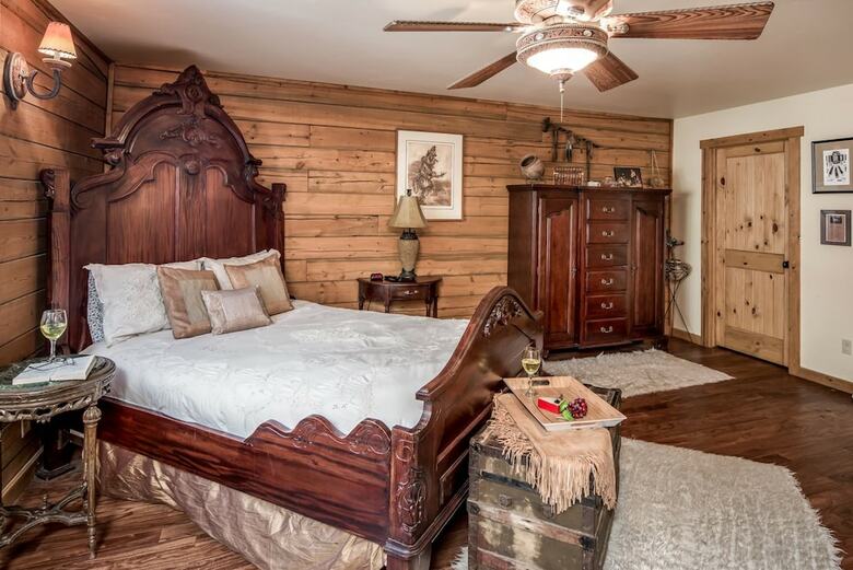 Sombras Del Bosque - Four Bedroom Cabin
