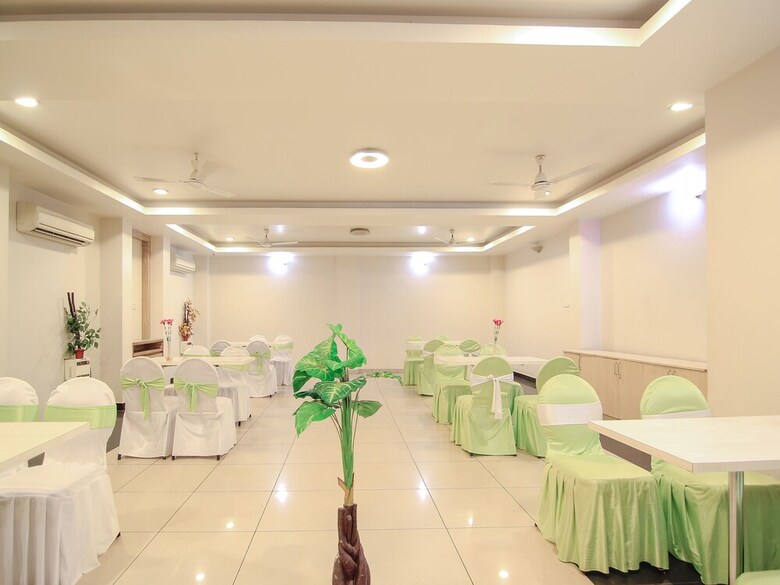 Hotel Oyo 14016 Stay Inn International