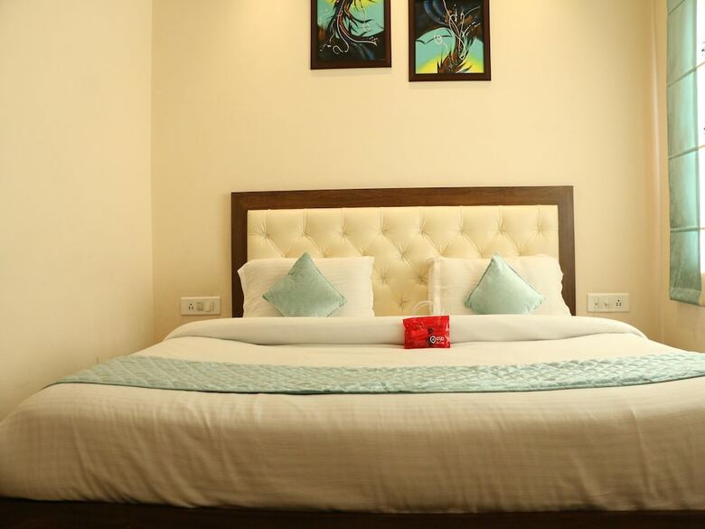 Oyo 1896 Hotel Rk Grande