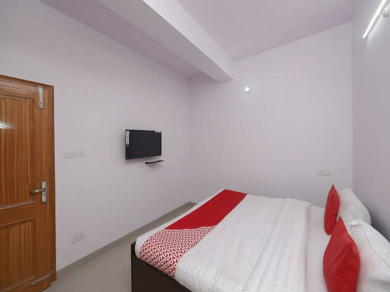 Apartamentos Oyo 12695 Home Cosy Studio Himuda Sanjauli