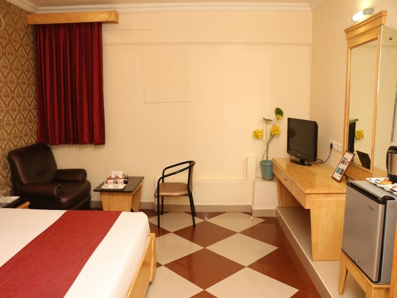 Oyo 3372 Hotel Good Luck