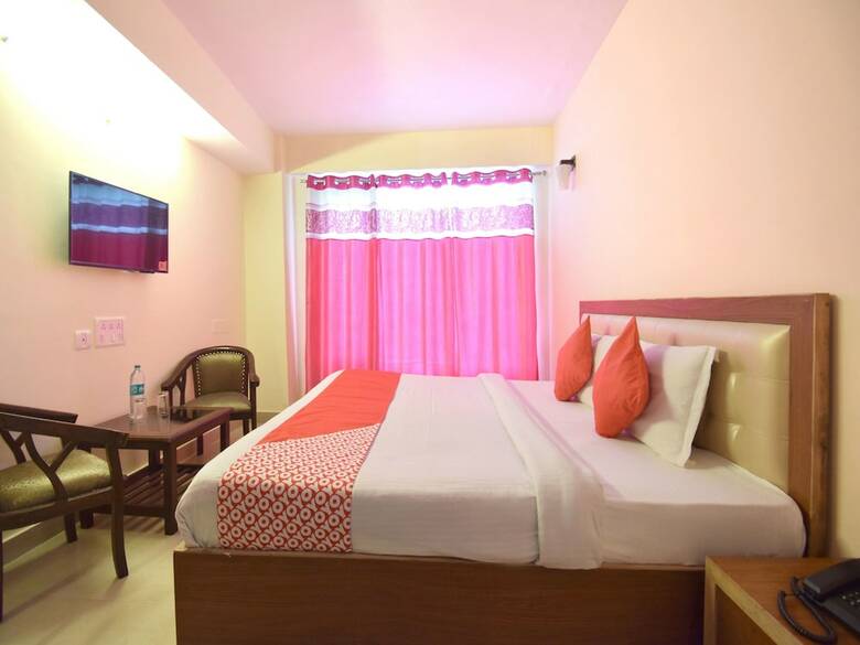 Oyo 8439 Hotel Howard