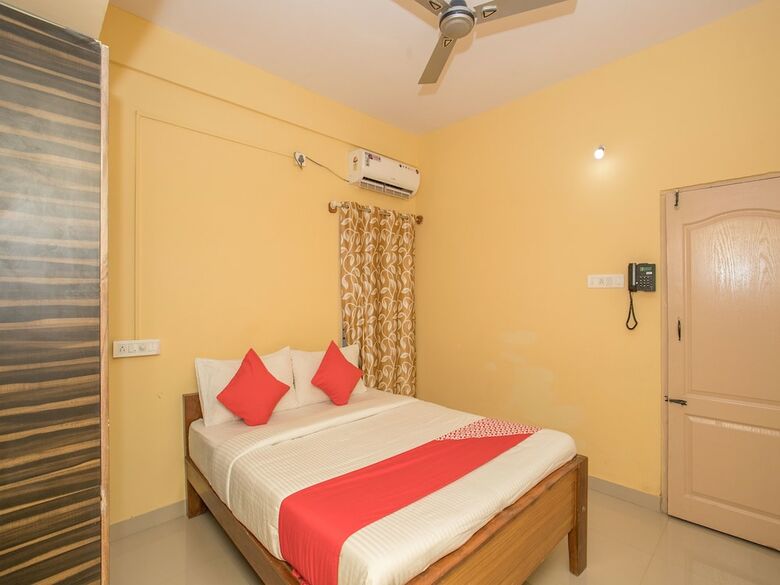 Hotel Oyo 12776 Sv Suites