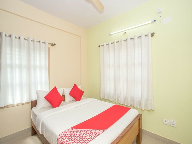 Hotel Oyo 12776 Sv Suites