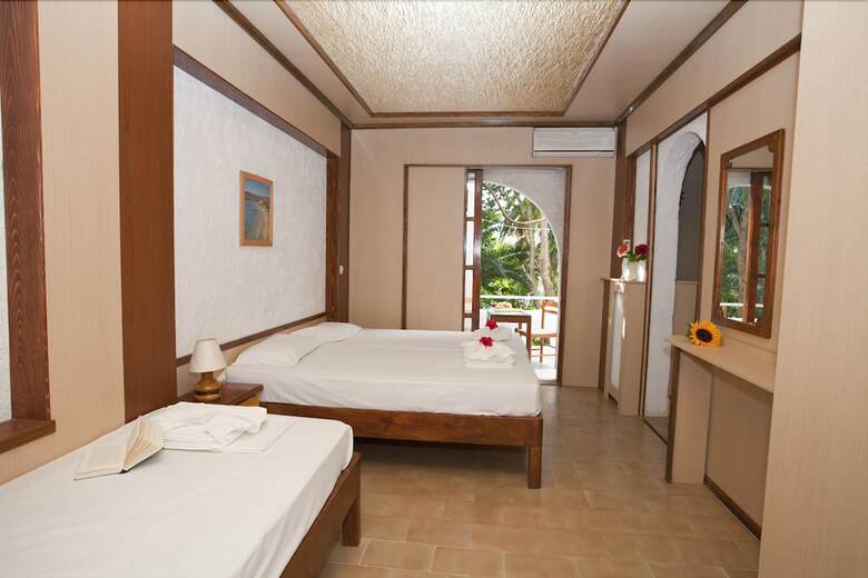 Hotel Damnoni Paradise