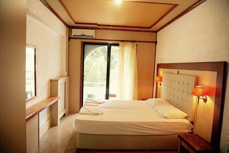 Hotel Damnoni Paradise