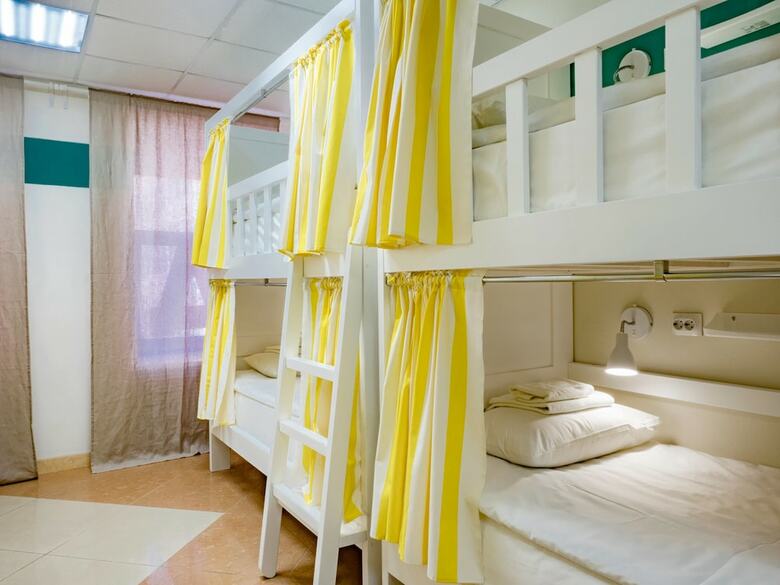 Hostal Friends On Sennaya