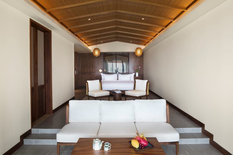 Hotel Dusit Princess Moonrise Beach Resort