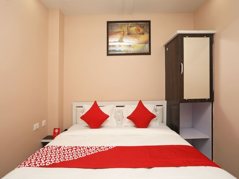 Oyo 13822 Kolar Hotel