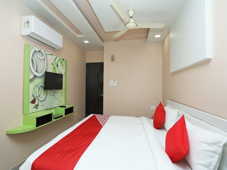 Oyo 13822 Kolar Hotel