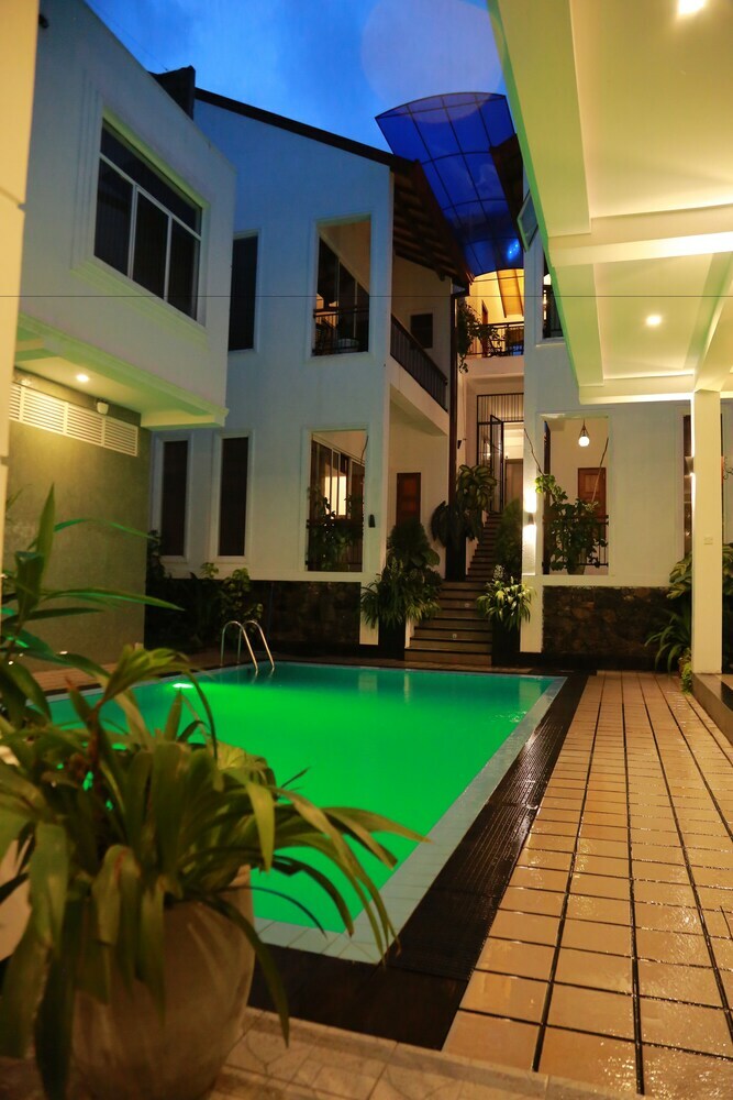 Aparthotel Hikka Boutique