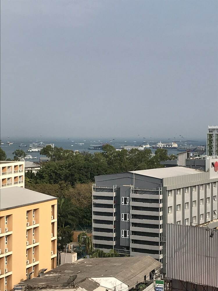 Pattaya Hiso Hotel