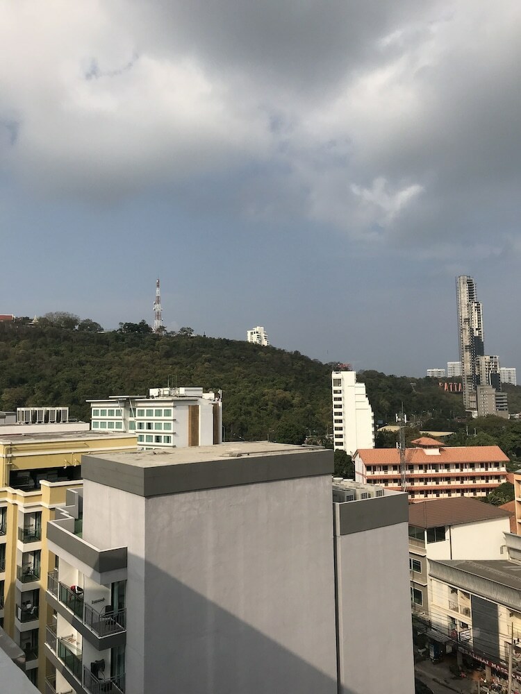Pattaya Hiso Hotel