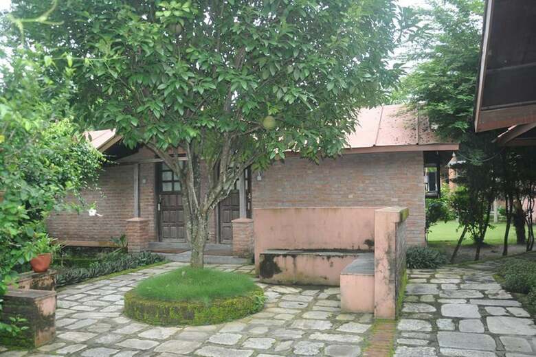 Hotel Elephant Camp
