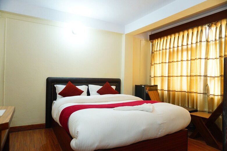 Hotel Holy Temple Tree & Chautari Cafe.