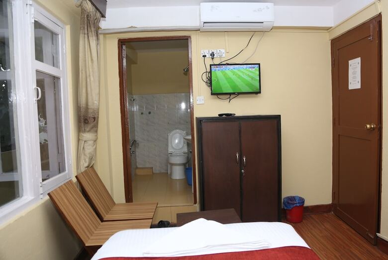 Hotel Holy Temple Tree & Chautari Cafe.