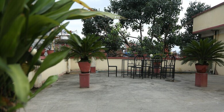 Hotel Holy Temple Tree & Chautari Cafe.