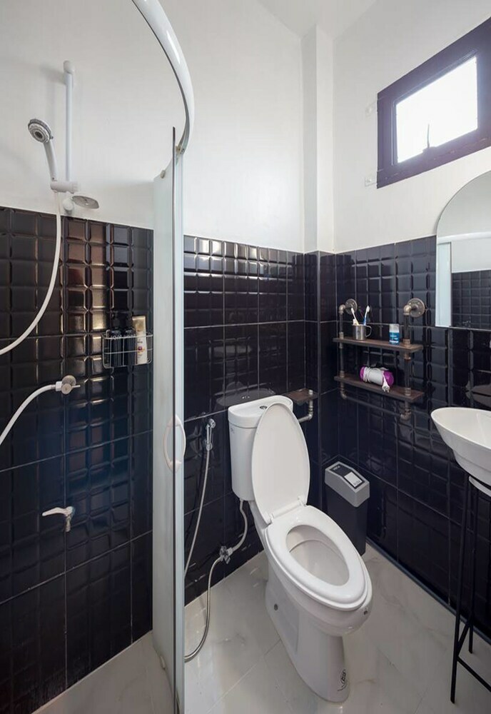Hostal Yindee Travellers Lodge