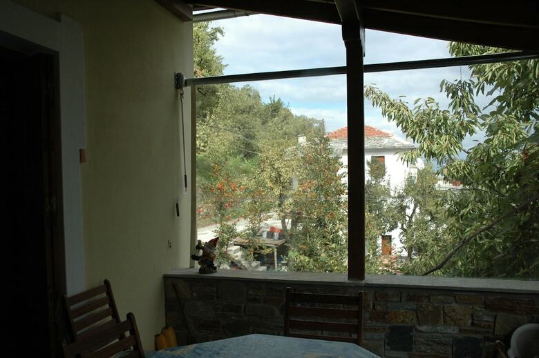 Split-level House In East Pelion