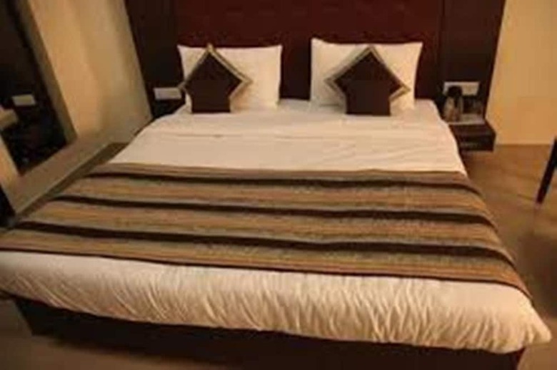 Apartamento Millionaire Hotel & Resort