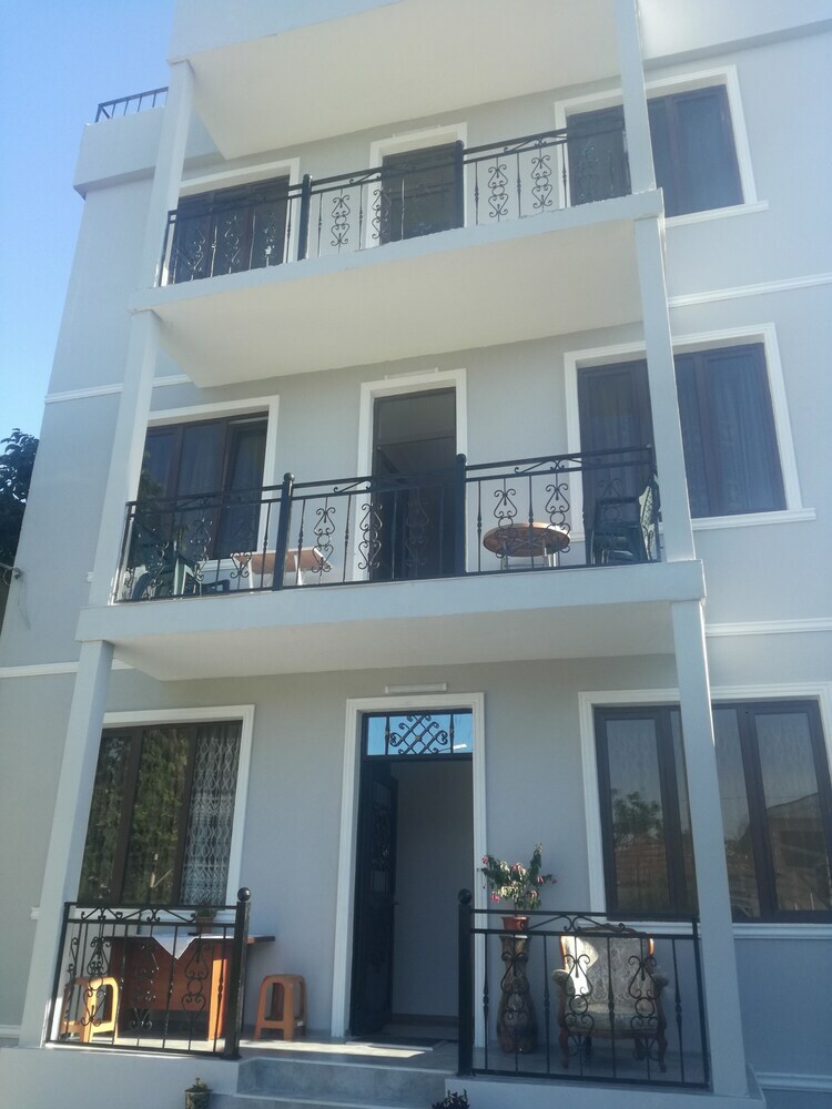 Hotel Guesthouse Irakli